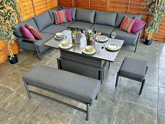 How Durable Is an Aluminium Garden Furniture Set?