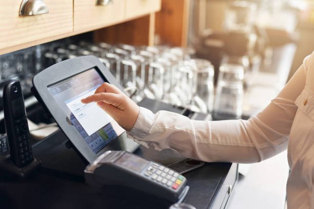 Analyzing Trends and Drivers in the Europe Restaurant POS Software Industry